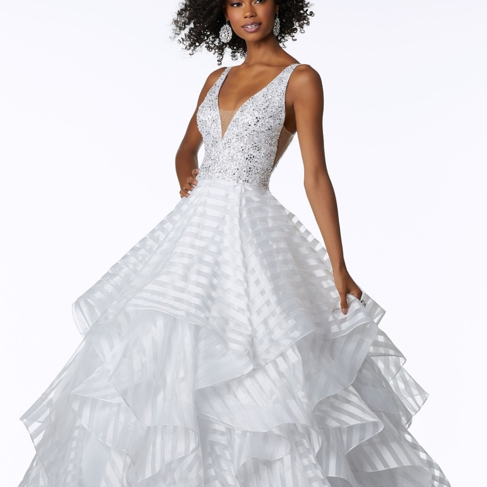 Morilee prom/bridal Gown - Picture 10 of 13